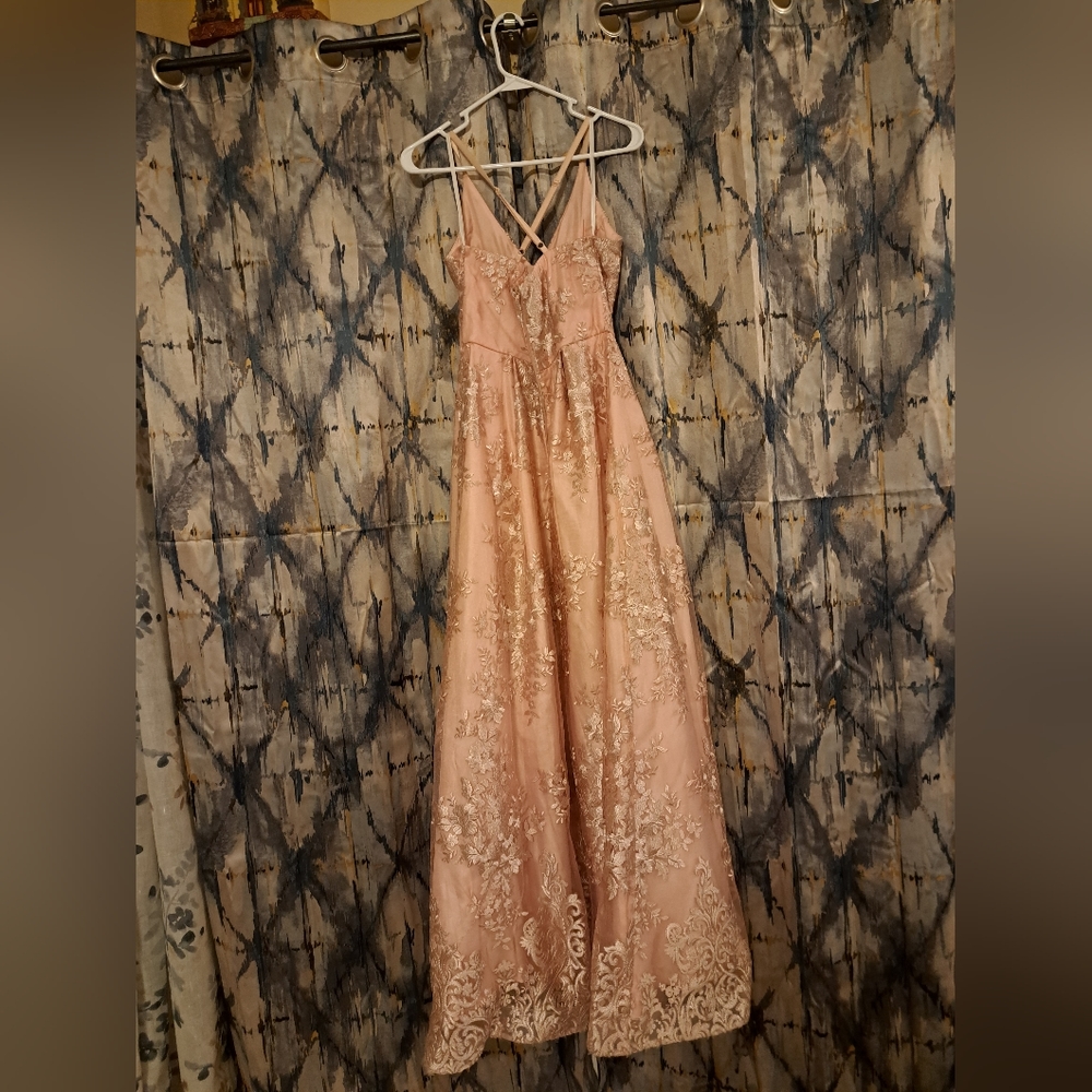 Dress - Picture 2 of 2